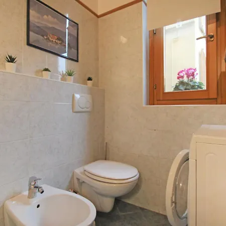 Sabina By Interhome 勒威诺